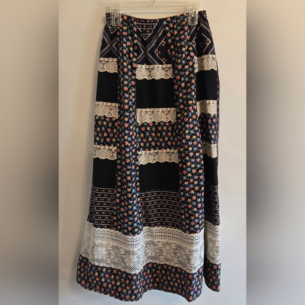 Tumbleweeds Vintage 70s Black Floral Patchwork Lace Maxi Skirt